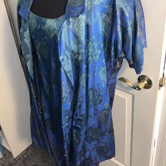 2 Piece Matching Women’s Dress and Coat - Picture 2 of 3